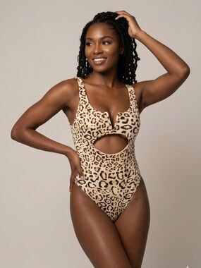 RIBBED V FRONT LEOPARD ONE PIECE SWIMSUIT